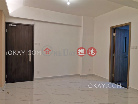 Generous 2 bedroom with balcony | Rental|Wan Chai DistrictVienna Mansion(Vienna Mansion)Rental Listings (OKAY-R179296)_0