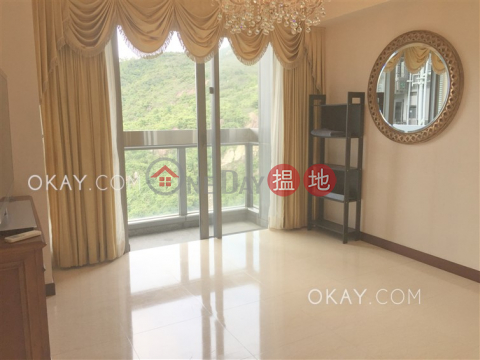 Stylish 3 bedroom on high floor with balcony & parking | For Sale | Serenade 上林 _0