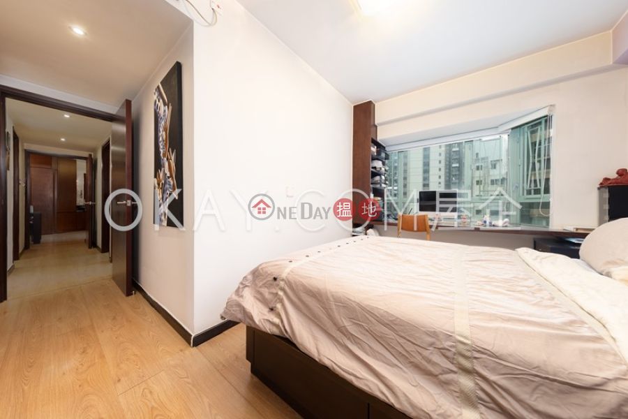 HK$ 13.5M Goldwin Heights | Western District Gorgeous 3 bedroom in Mid-levels West | For Sale