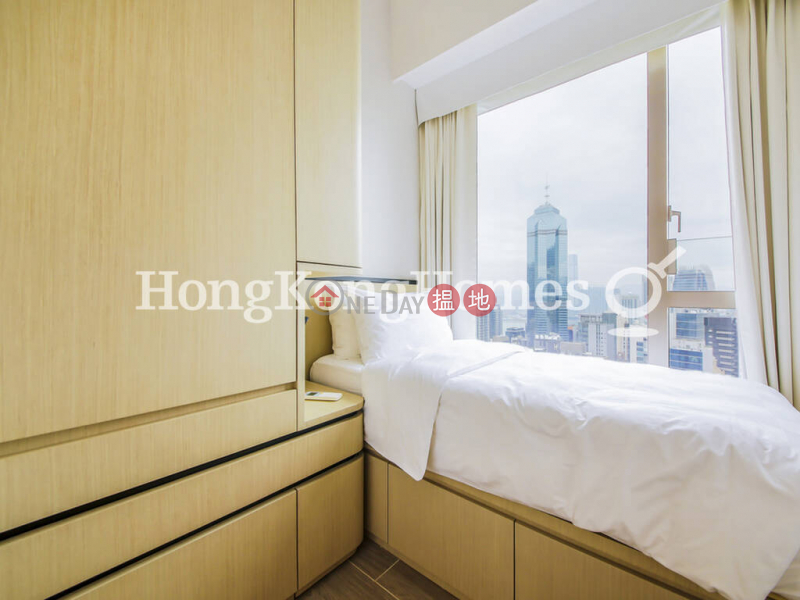 Property Search Hong Kong | OneDay | Residential | Rental Listings | 3 Bedroom Family Unit for Rent at Townplace Soho