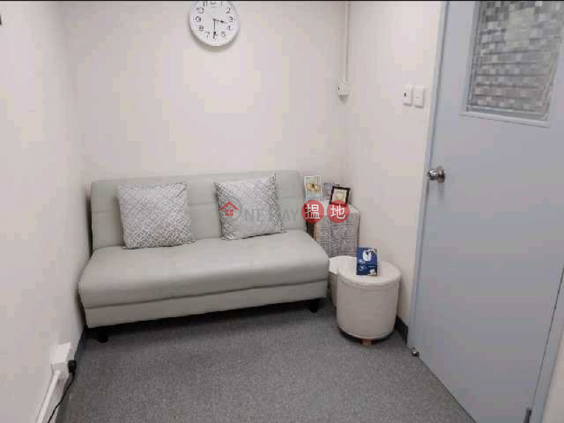 Tel 98755238 4-10 Thomson Road | Wan Chai District | Hong Kong Rental HK$ 11,500/ month