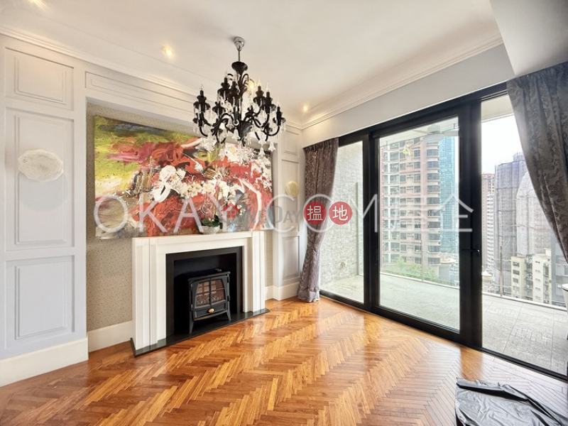 Charming 2 bedroom with balcony & parking | For Sale | 35-41 Village Terrace 山村臺35-41號 Sales Listings