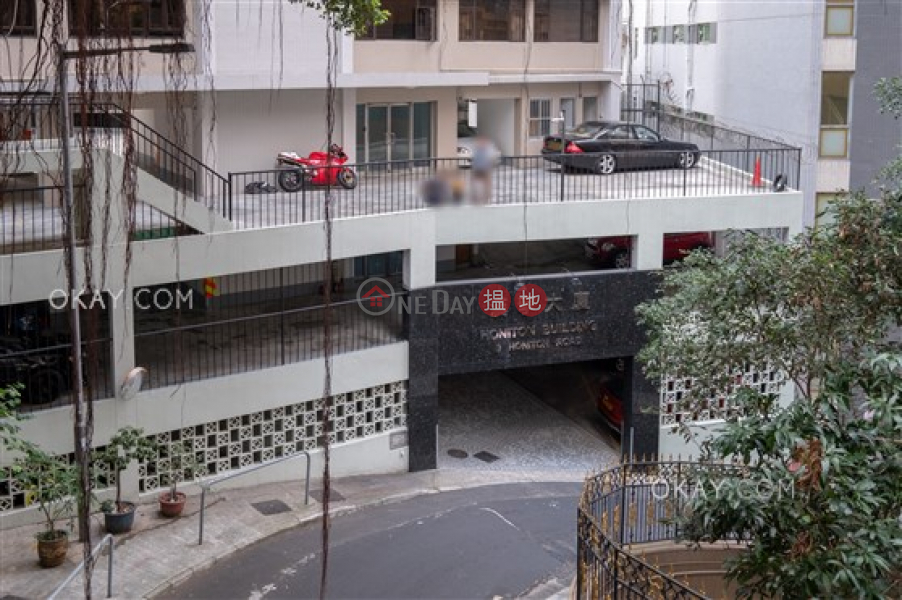 Honiton Building | Middle | Residential | Sales Listings | HK$ 16.5M