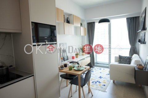 Charming 1 bedroom on high floor with balcony | Rental | Resiglow Pokfulam RESIGLOW薄扶林 _0