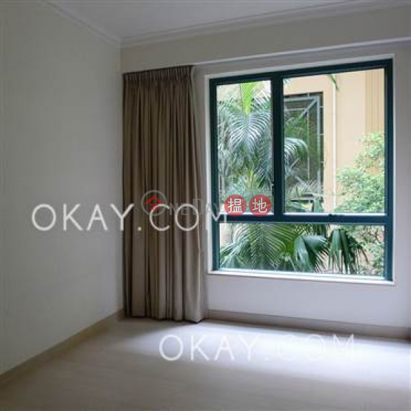 Gorgeous house with rooftop, balcony | Rental | Phase 1 Regalia Bay 富豪海灣1期 Rental Listings