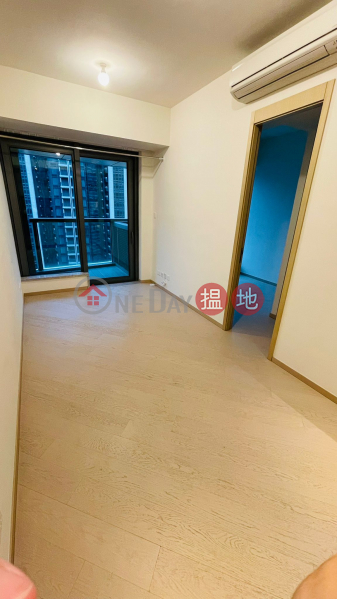 Property Search Hong Kong | OneDay | Residential, Rental Listings | One Victoria Harbour High Floor 1-Bedroom | Pet-Friendly