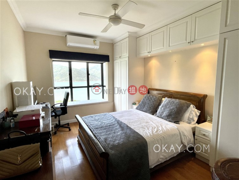 HK$ 12.5M Discovery Bay, Phase 4 Peninsula Vl Crestmont, 42 Caperidge Drive | Lantau Island | Rare 3 bedroom on high floor with sea views | For Sale