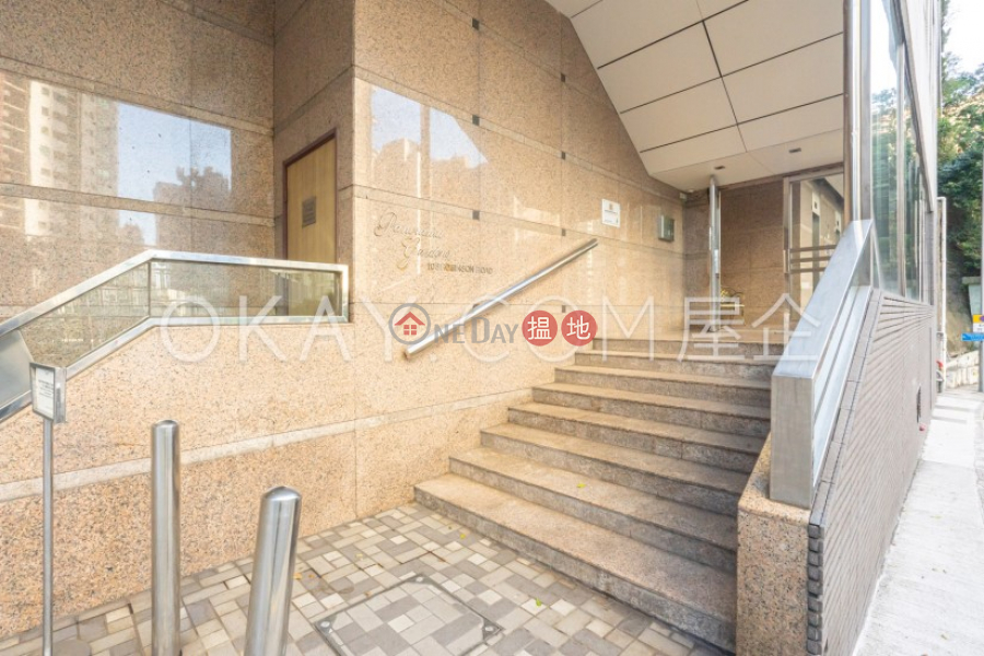 HK$ 26,000/ month Panorama Gardens, Western District | Tasteful 2 bedroom on high floor | Rental