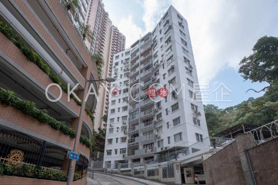 Property Search Hong Kong | OneDay | Residential Rental Listings, Luxurious 3 bed on high floor with rooftop & balcony | Rental