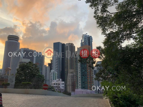 Exquisite 3 bedroom with balcony & parking | For Sale | United Mansion 騰黃閣 _0