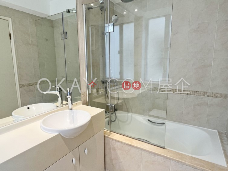 Efficient 3 bedroom on high floor with balcony | Rental | 38A Kennedy Road 堅尼地道38A號 Rental Listings