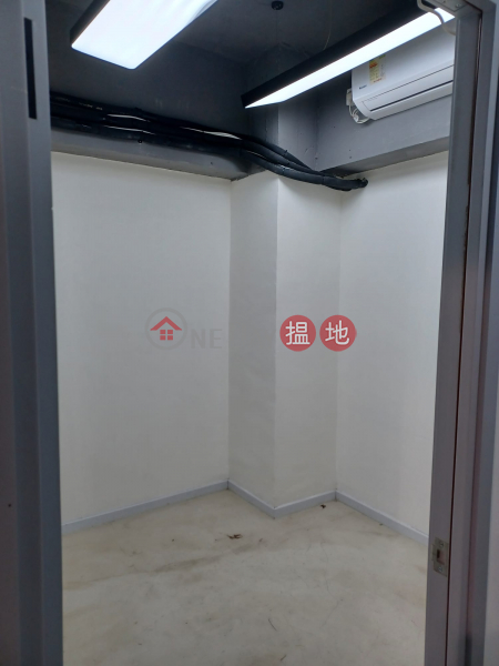 Wong Chuk Hang V- Workshop Creative Workshop and storage space | Victory Factory Building 勝利工廠大廈 Rental Listings