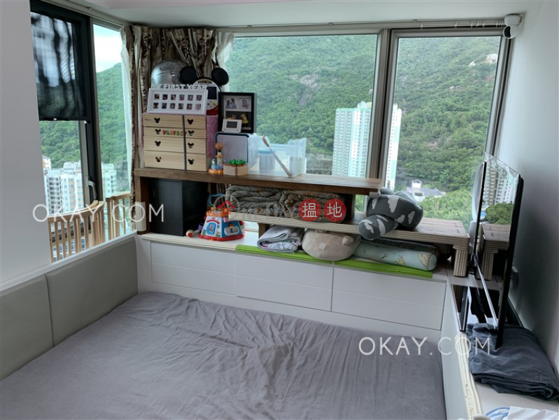 HK$ 8.8M, Grand Garden | Eastern District | Unique 2 bedroom on high floor with balcony | For Sale