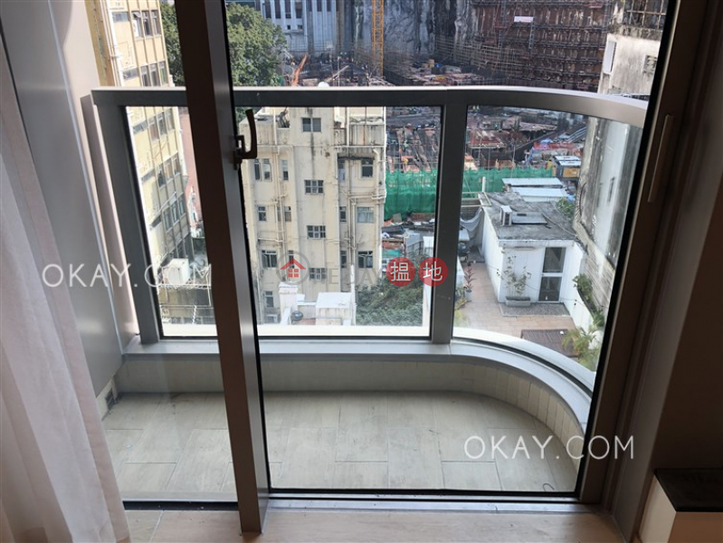 HK$ 26,000/ month | The Hillside Wan Chai District | Lovely 1 bedroom with balcony | Rental