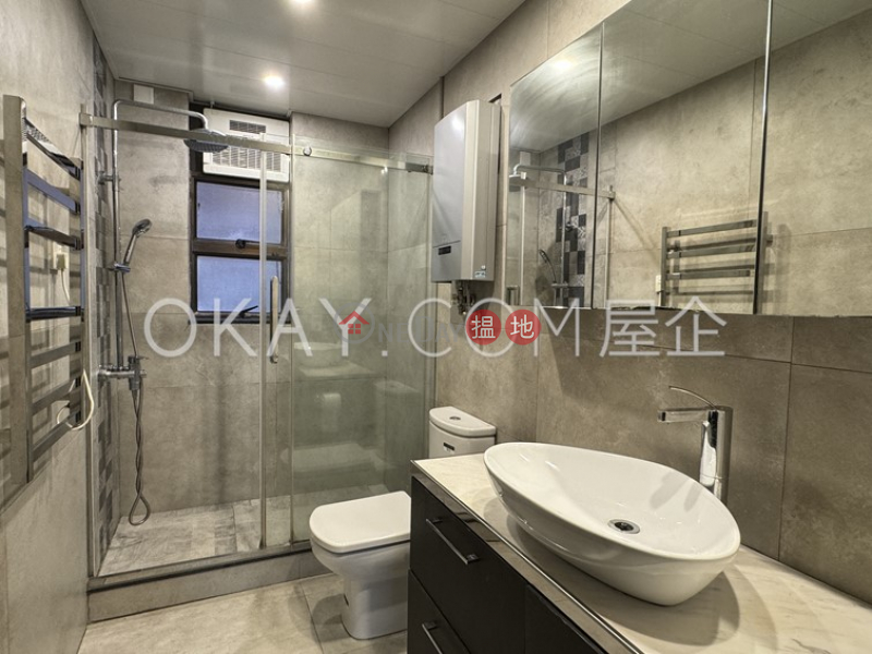 Stylish 3 bedroom with terrace | For Sale | Parkway Court 寶威閣 Sales Listings