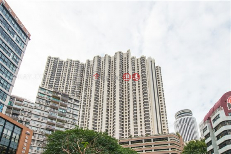 Property Search Hong Kong | OneDay | Residential Rental Listings, Gorgeous 4 bedroom on high floor with terrace & parking | Rental