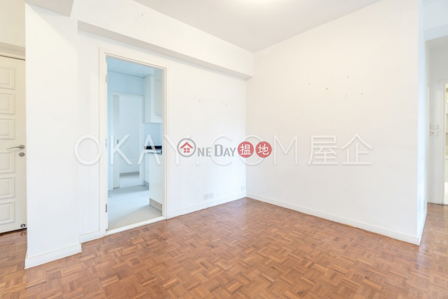 HK$ 43,000/ month, San Francisco Towers, Wan Chai District | Luxurious 3 bedroom on high floor with parking | Rental