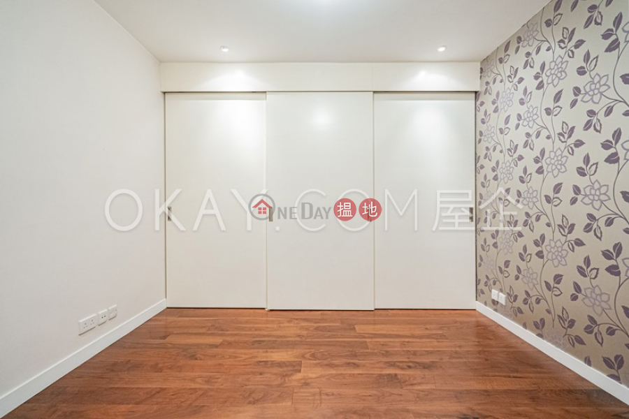 HK$ 9.5M Sze Yap Building | Western District Popular 2 bedroom on high floor | For Sale