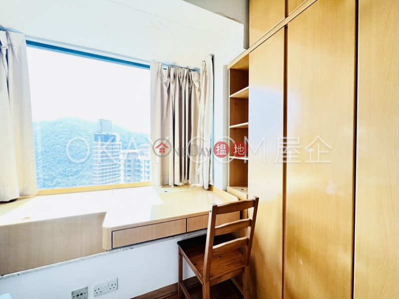 HK$ 25,000/ month Manhattan Heights | Western District | Generous 2 bedroom on high floor | Rental