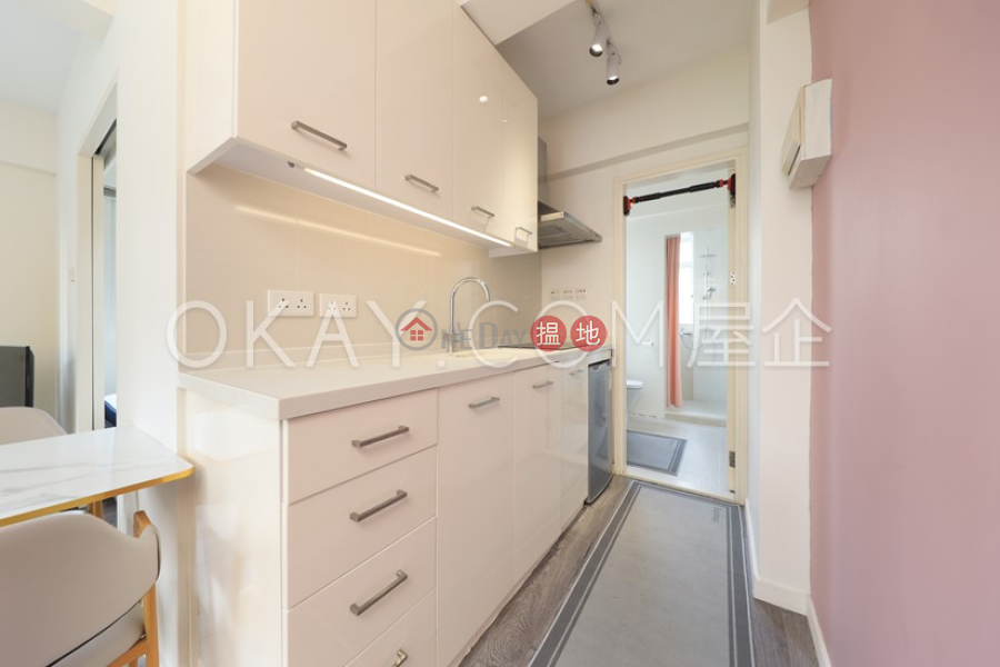 Kin On Building, High Residential | Rental Listings HK$ 25,000/ month