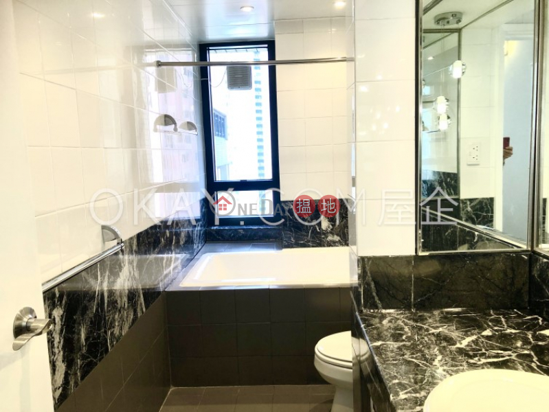 HK$ 113,300/ month, Queen\'s Garden | Central District, Gorgeous 3 bedroom with parking | Rental