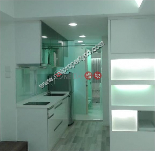 2 Bedrooms Apartment in Mid-Level Central For Rent | Good View Court 豪景閣 Rental Listings