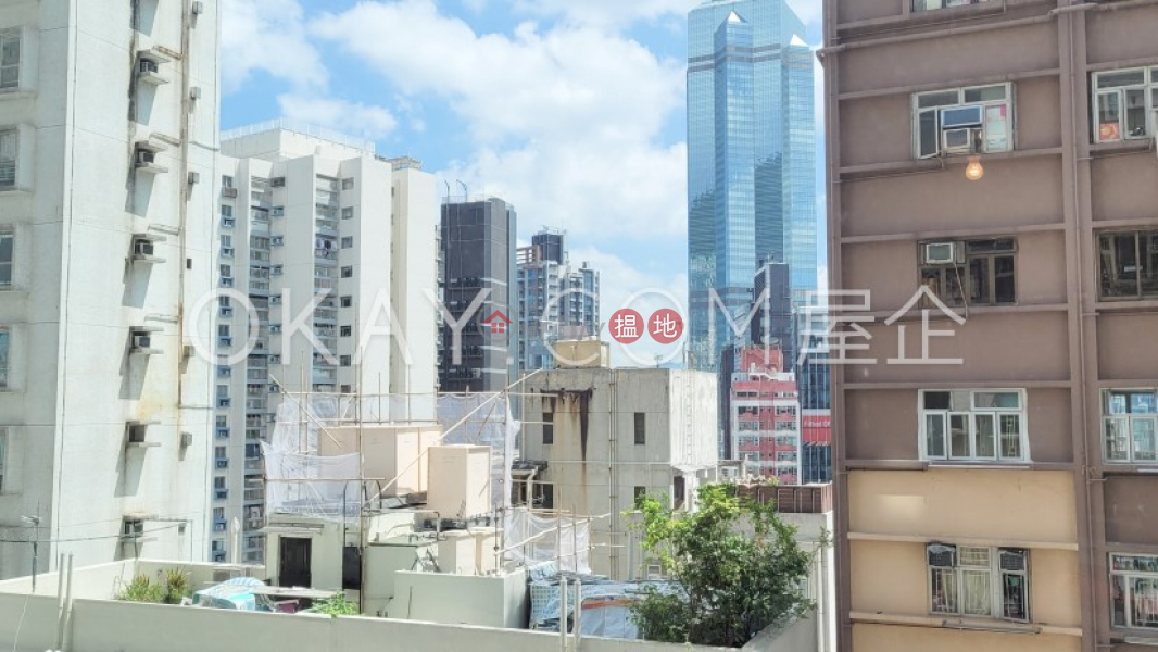 Property Search Hong Kong | OneDay | Residential, Rental Listings Tasteful 2 bedroom in Mid-levels West | Rental