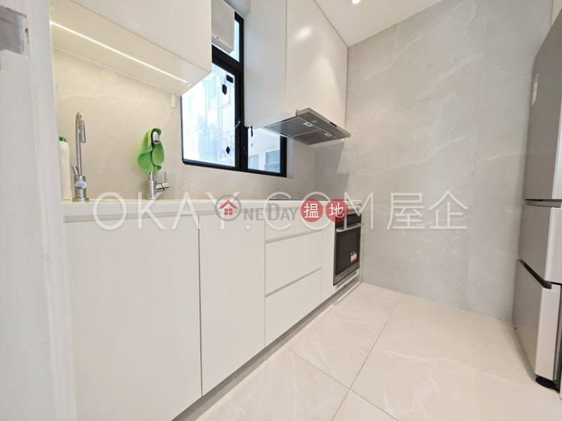 Palatial Crest | Middle Residential | Rental Listings, HK$ 48,000/ month