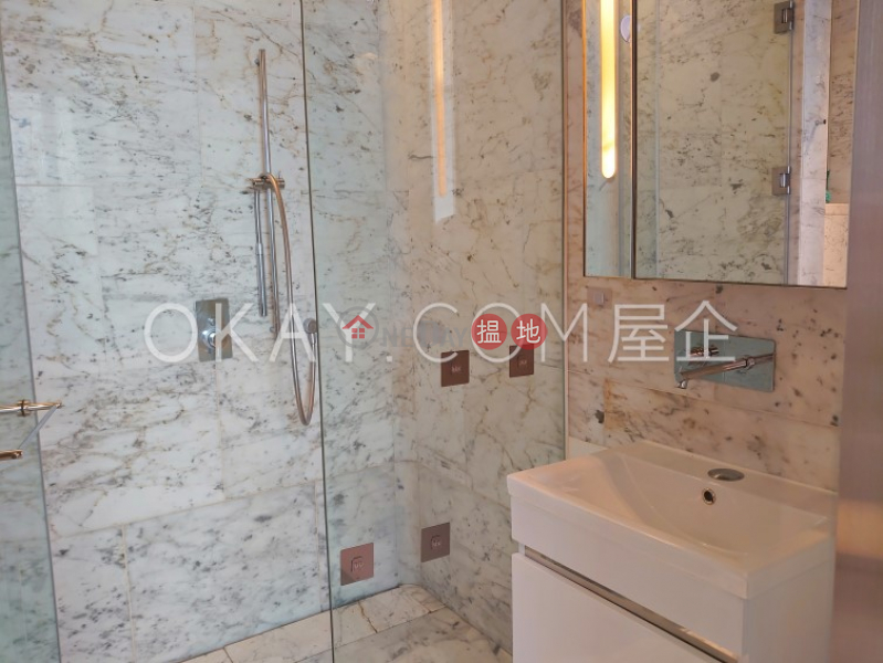 HK$ 25,000/ month The Gloucester, Wan Chai District | Charming 1 bedroom with harbour views & balcony | Rental