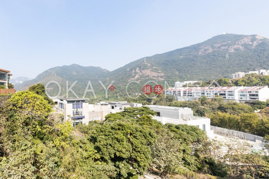 Rare house with rooftop & terrace | For Sale | Las Pinadas 朗松居 Sales Listings