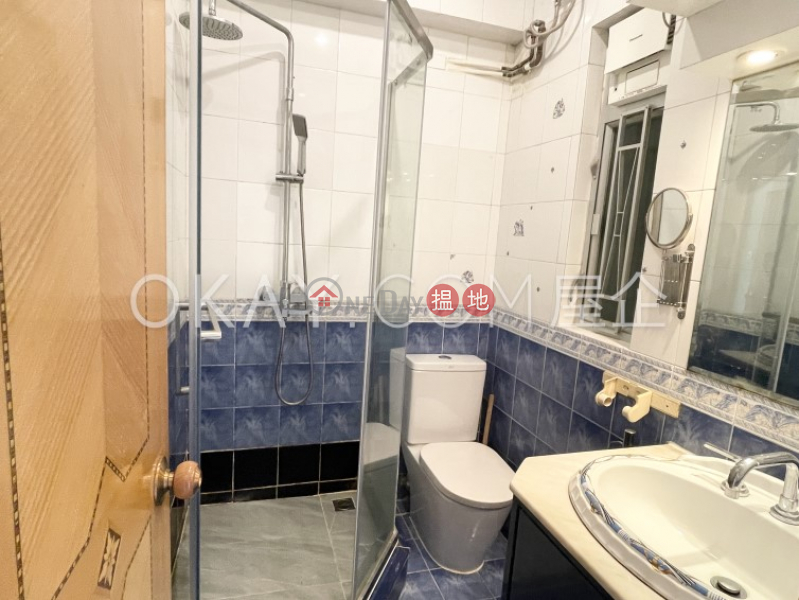 HK$ 12M, Kin Yuen Mansion | Central District, Elegant 2 bedroom in Mid-levels West | For Sale