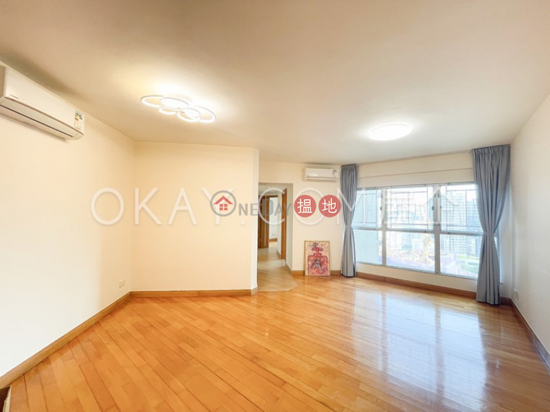 Charming 3 bedroom in Kowloon Station | Rental | The Waterfront Phase 1 Tower 2 漾日居1期2座 Rental Listings