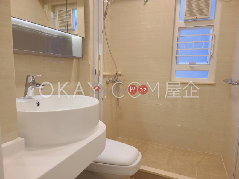 Stylish 3 bedroom on high floor with balcony & parking | For Sale | Holland Garden 康蘭苑 Sales Listings