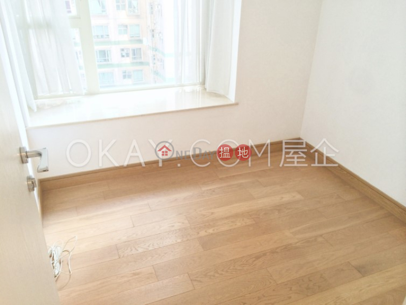 HK$ 46,000/ month Centrestage | Central District, Elegant 3 bedroom with balcony | Rental