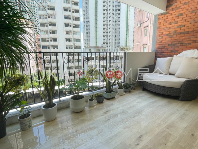 Efficient 2 bedroom with balcony & parking | Rental | Alpine Court 嘉賢大廈 Rental Listings