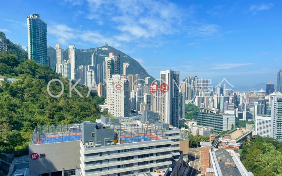 Lovely 3 bedroom on high floor with balcony & parking | Rental | Grand Bowen 寶雲殿 Rental Listings