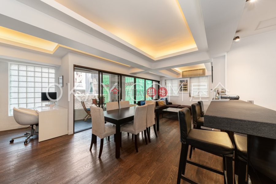 Charming penthouse with rooftop & balcony | For Sale | 52 Elgin Street 伊利近街52號 Sales Listings