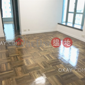 Generous 2 bedroom in Mid-levels West | Rental | Casa Bella 寶華軒 _0