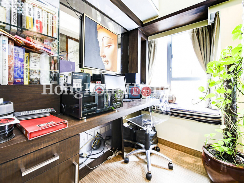 2 Bedroom Unit at Waterfront South Block 2 | For Sale | Waterfront South Block 2 港麗豪園 2座 Sales Listings