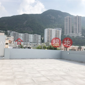 Gorgeous 2 bedroom on high floor with rooftop & parking | Rental | Evergreen Court 翠苑 _0