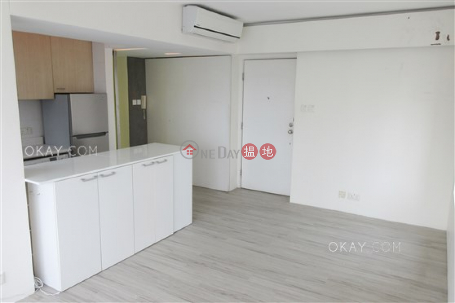 Property Search Hong Kong | OneDay | Residential Sales Listings Elegant 2 bedroom in Mid-levels West | For Sale