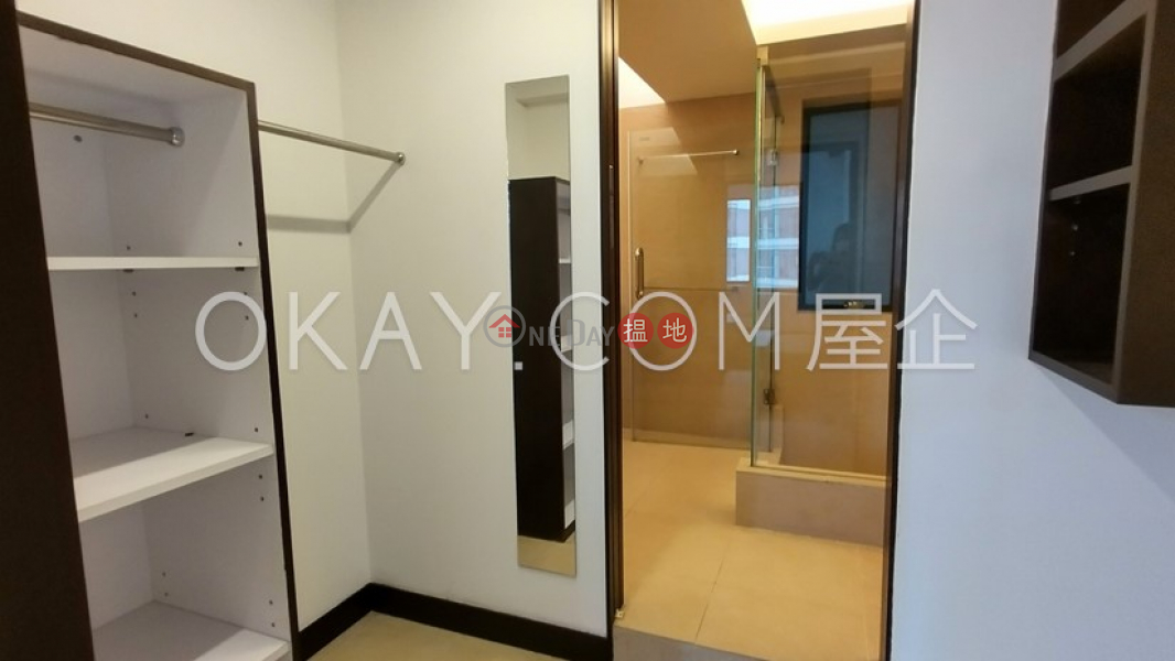 Nicely kept 2 bedroom with balcony | For Sale | Garfield Mansion 嘉輝大廈 Sales Listings
