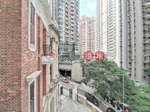 Tasteful 3 bedroom in Mid-levels West | For Sale | Peacock Mansion 孔翠樓 _0