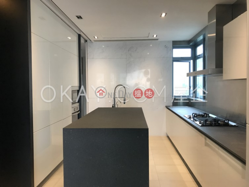 HK$ 120,000/ month Phase 4 Bel-Air On The Peak Residence Bel-Air, Southern District | Exquisite 3 bed on high floor with sea views & balcony | Rental
