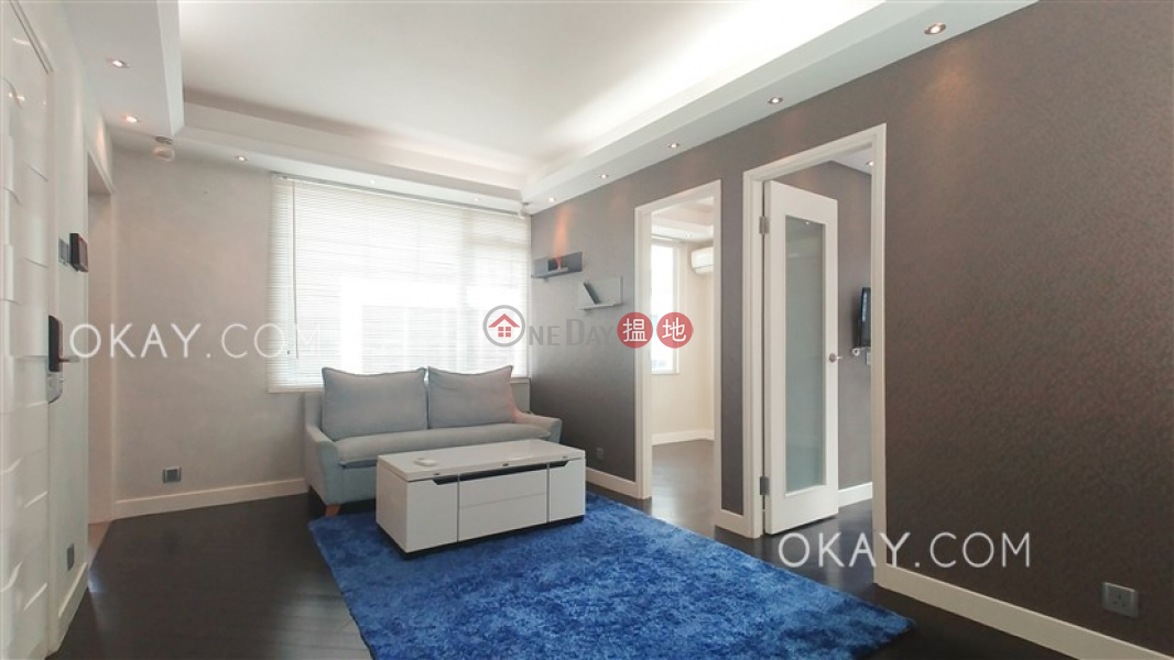 Practical 2 bedroom on high floor | Rental | Pak Tak Building 八達大廈 Rental Listings