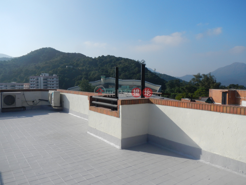HK$ 13.9M Kambridge Garden | Sai Kung, Clearwater Bay Apt + Roof