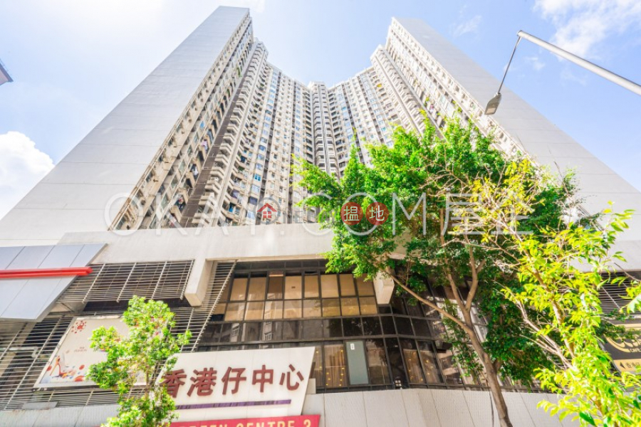 HK$ 8.58M | Kong Tai Court ( Block H ) Aberdeen Centre | Southern District | Practical 3 bedroom on high floor | For Sale