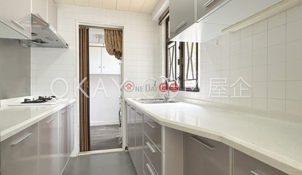 Stylish 2 bedroom with balcony | Rental, South Bay Garden Block C 南灣花園 C座 Rental Listings | Southern District (OKAY-R12213)
