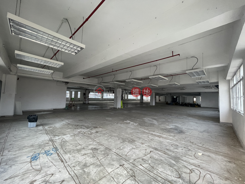 HK$ 231,000/ 月雄偉工業大廈元朗罕有放盤, 全層單位 單一業主 好管理