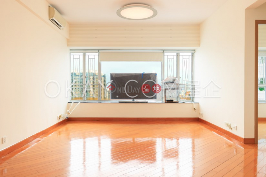 Property Search Hong Kong | OneDay | Residential, Rental Listings | Gorgeous 3 bedroom in Kowloon Station | Rental